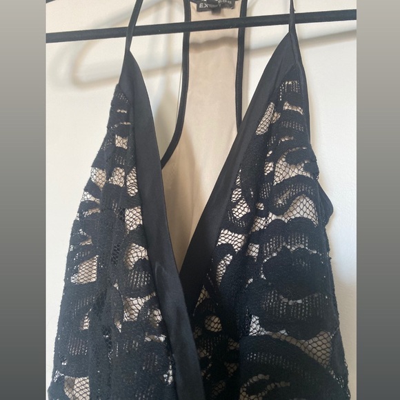 EXPRESS LACE STRAPPY TOP - Picture 3 of 3